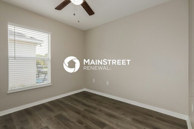 Building Photo - 3 Bedroom Pet-Friendly Home in RUSKIN, FL with Main Street Renewal