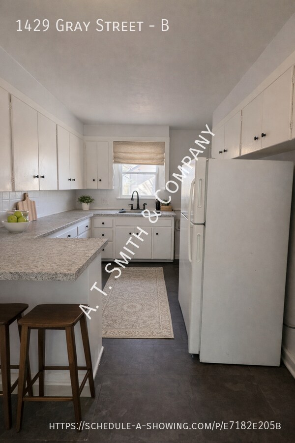 Building Photo - 1429 Gray St