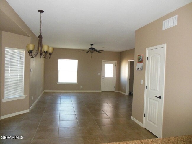 Building Photo - 14206 Bluesky Point Ct