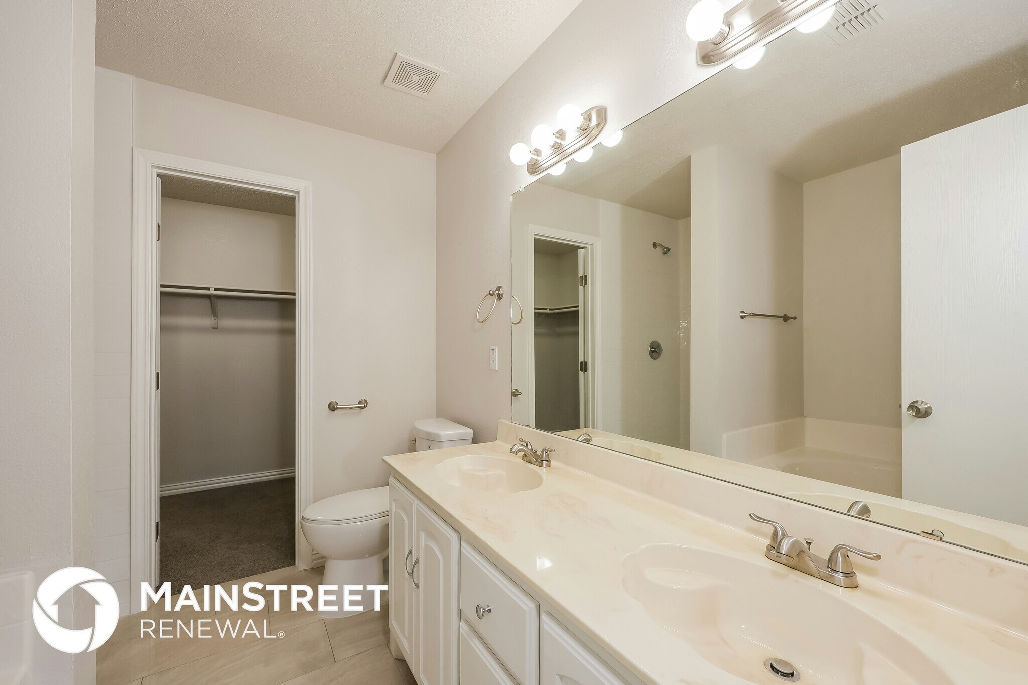 Building Photo - 664 Lowe Dr