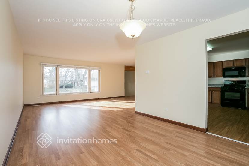 Building Photo - 1035 Iowa St