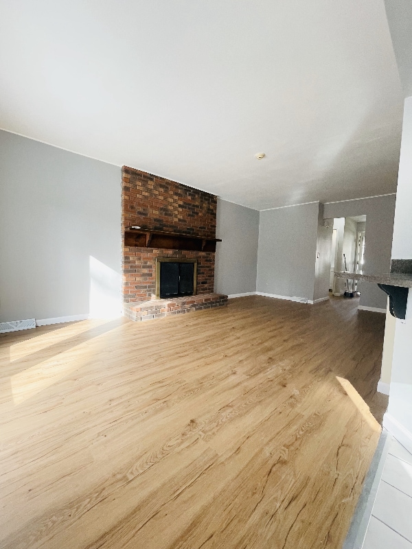 Building Photo - 14 Southbury Rd