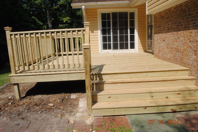 Building Photo - 102 Epworth Dr