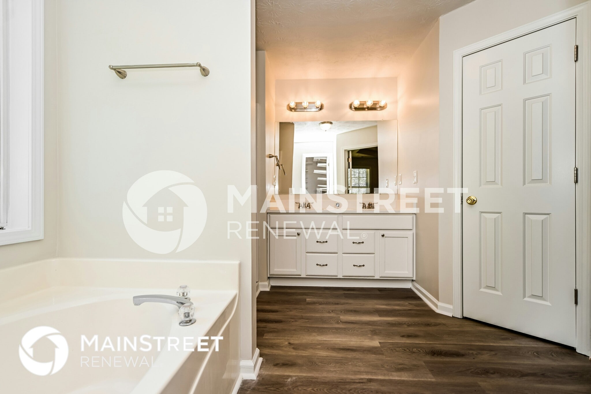 Building Photo - 520 Hilly Ct