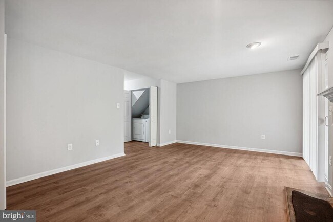 Building Photo - 7759 Asterella Ct