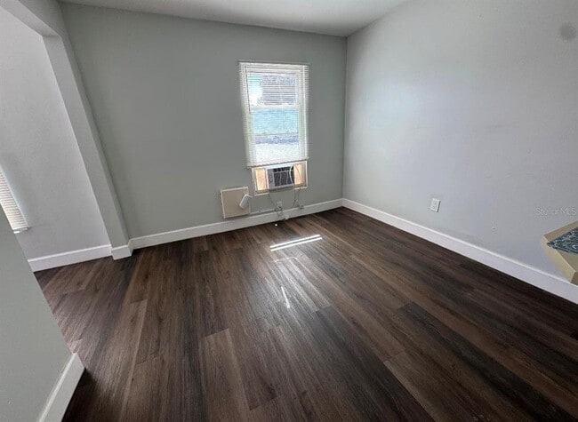 Building Photo - 3901 6th St S