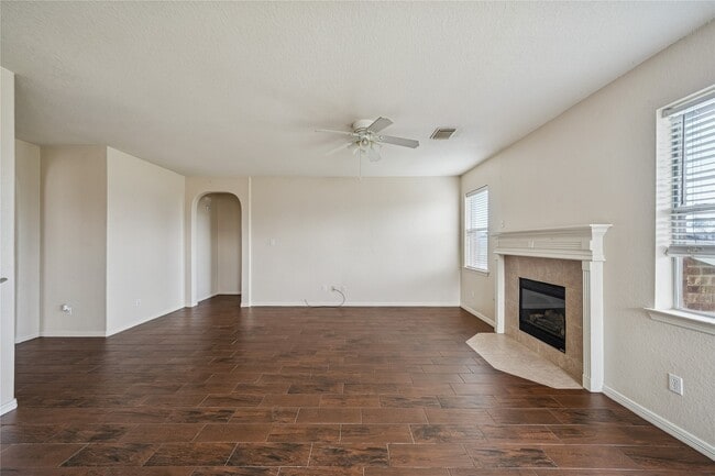 Building Photo - 10014 Williams Field Dr