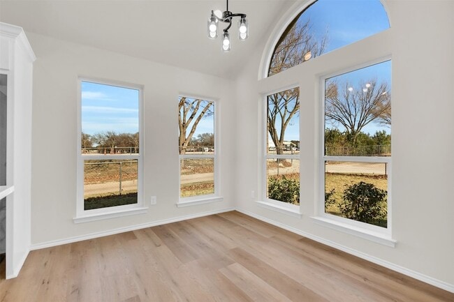 Building Photo - 8691 Pebblebrook Dr