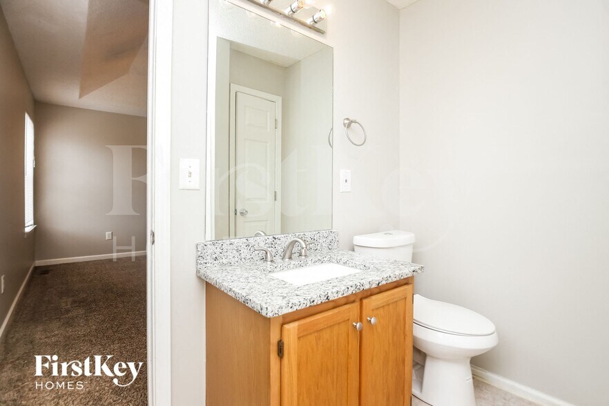 Building Photo - 43 Ashwood Dr