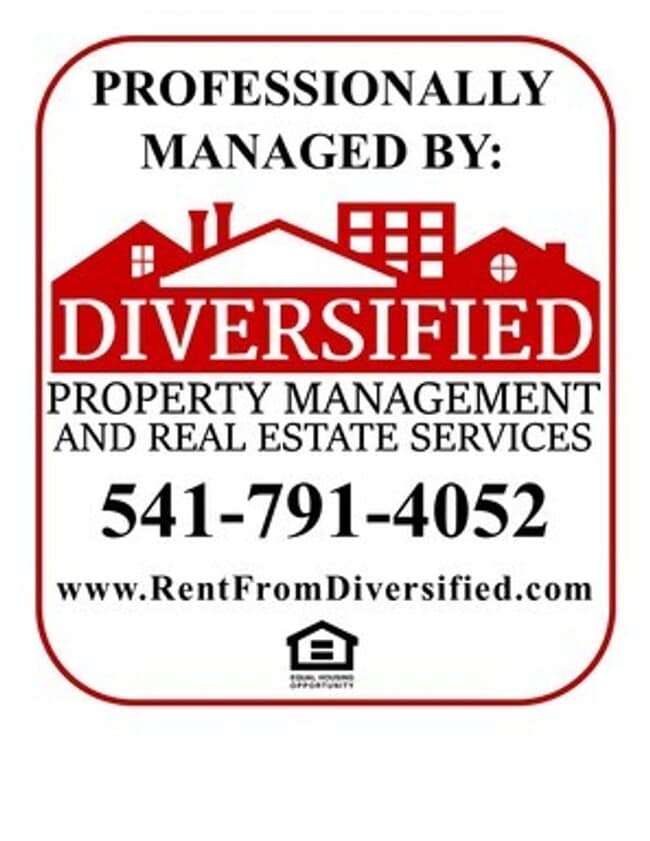 Building Photo - WINTER SPECIAL - Charming 2 Bed 1 Bath Home on Fenced Corner Lot in South Salem