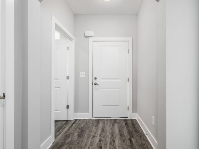 Building Photo - 1965 Glassboro St