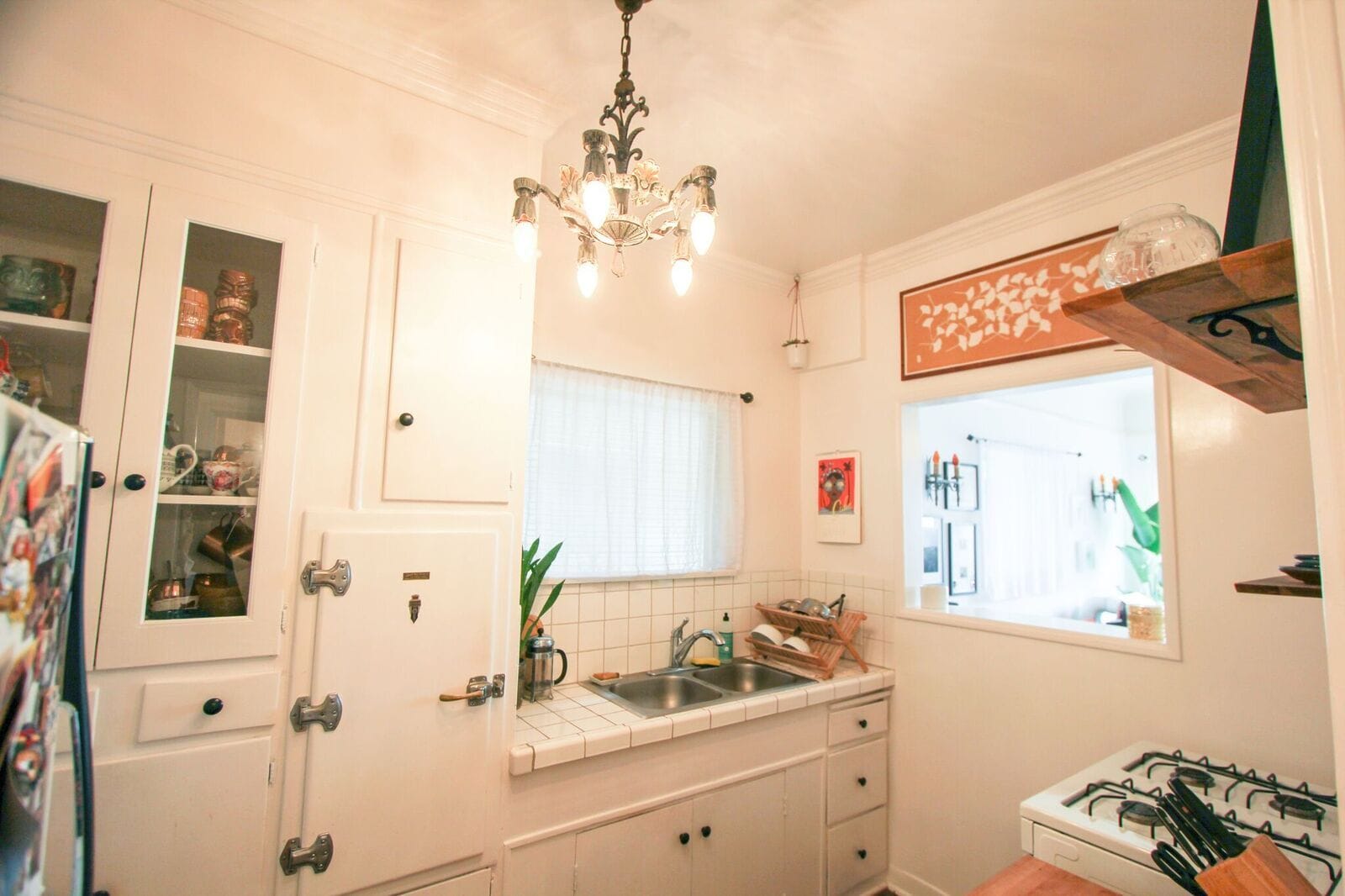 Building Photo - 3360 Descanso Dr