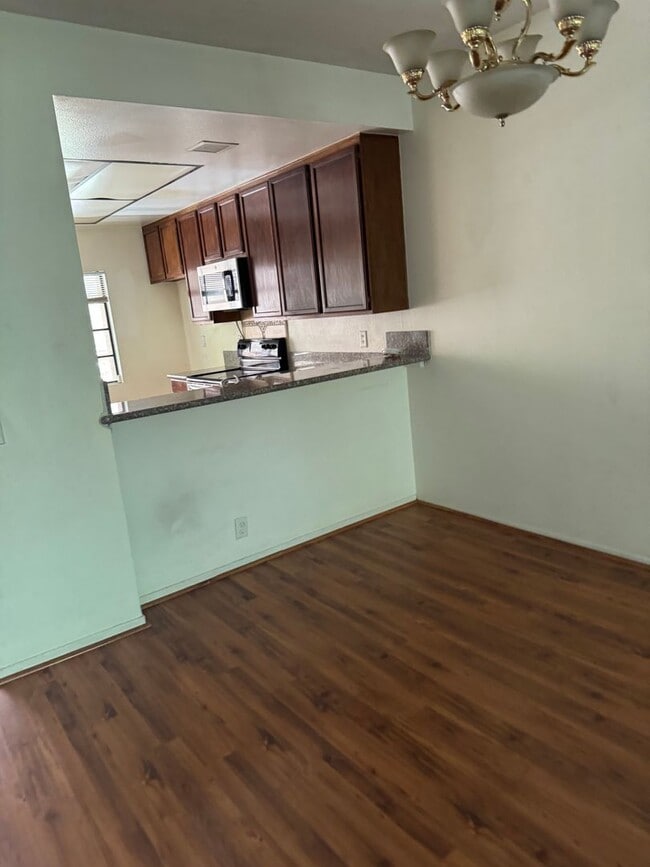 Building Photo - HARBOR MANOR CONDOS! ACROSS FROM HARBOR UCLA MED CTR IMMACULATE  2 bdrm 2 ba. CONDO FOR LEASE!