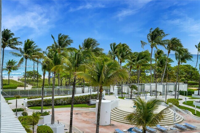 Building Photo - 10275 Collins Ave