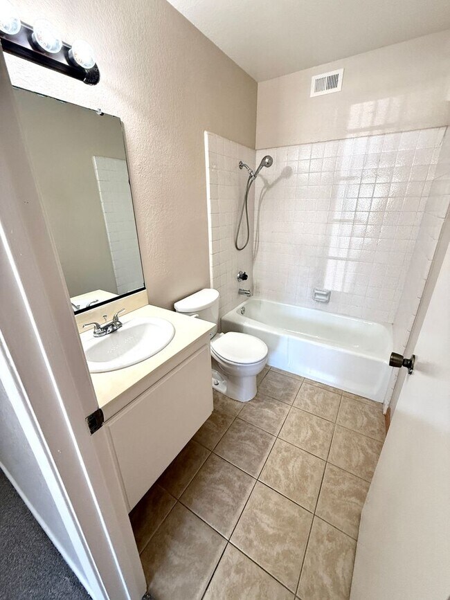 Building Photo - Coming soon... San Dimas Condo