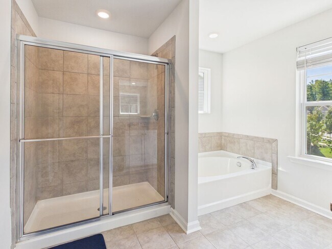 Building Photo - 5701 Brailen Dr