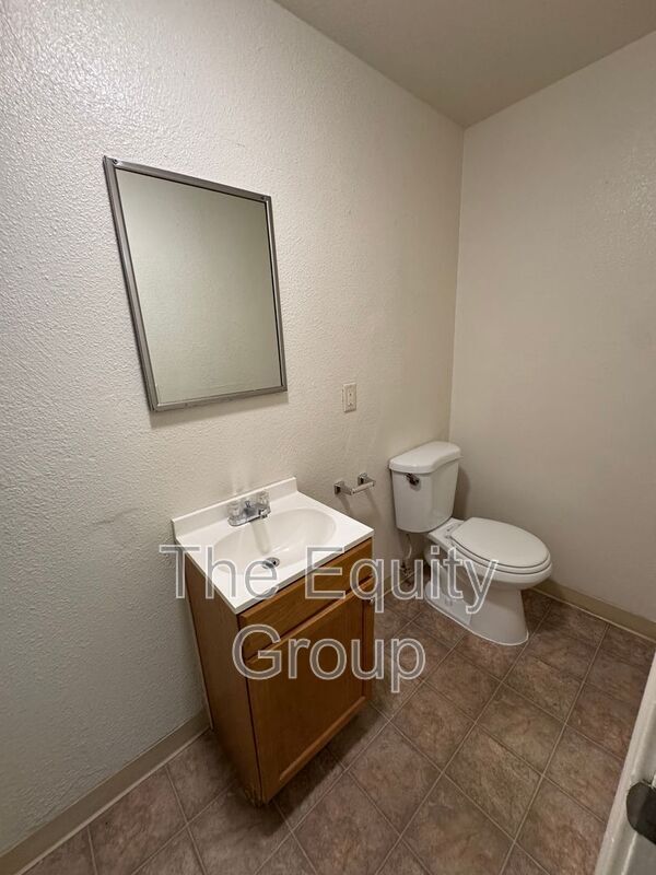 Building Photo - 32606 Rd 124