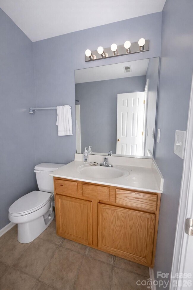 Building Photo - 15409 Tully House Ct