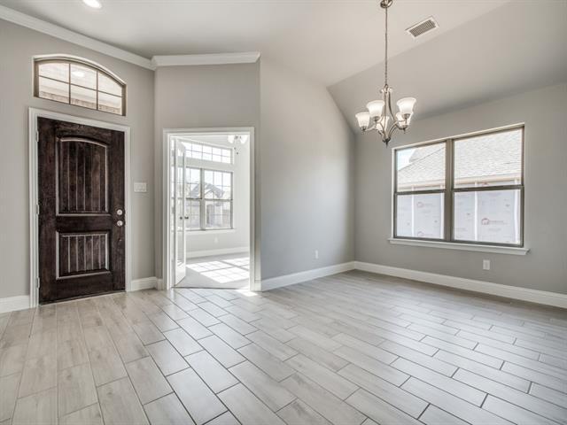 Building Photo - 512 Redbud Dr