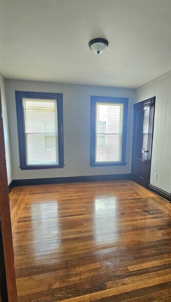 Building Photo - 624 Dixwell Ave