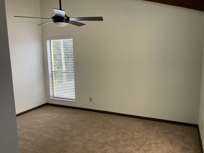 Building Photo - Indialantic Townhouse