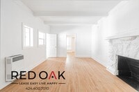 Building Photo - 617 S Soto St