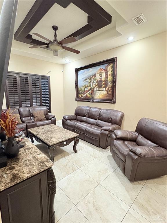 Building Photo - 20 River Crest St