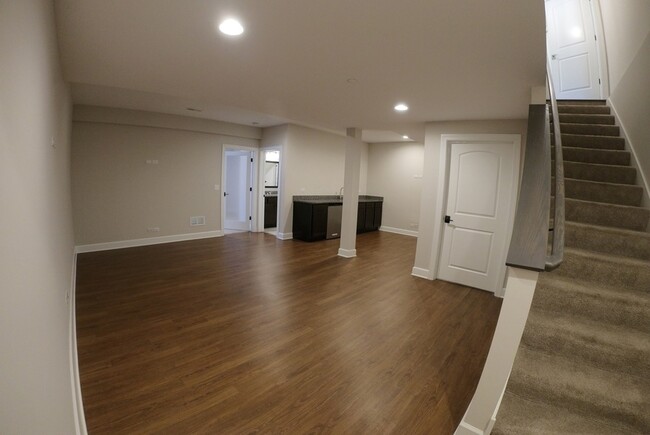 Building Photo - 10750 Clock Tower Dr