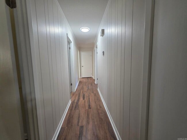 Building Photo - 3 Apache Dr