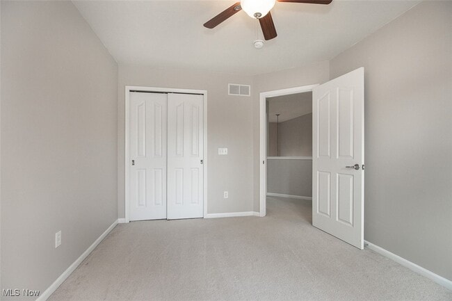 Building Photo - 2553 Seton Dr