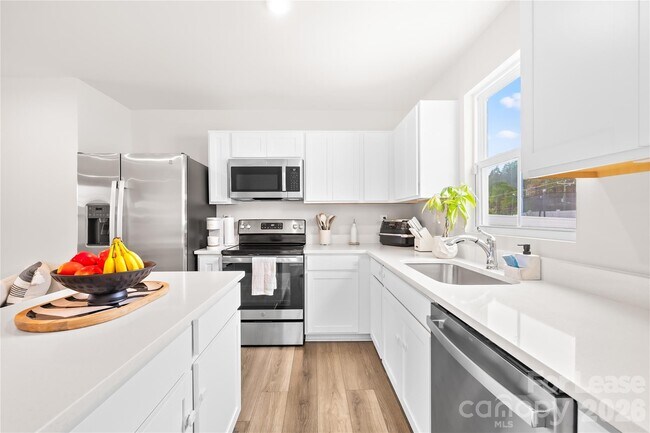 Building Photo - 4447 Wild Rdg Dr