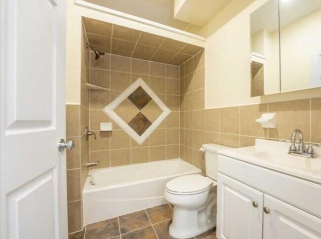 Building Photo - 44 Bergen Blvd