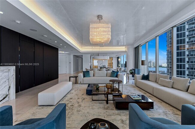 Building Photo - 17975 Collins Ave