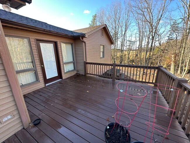 Building Photo - 3759 Mt Rush Hwy
