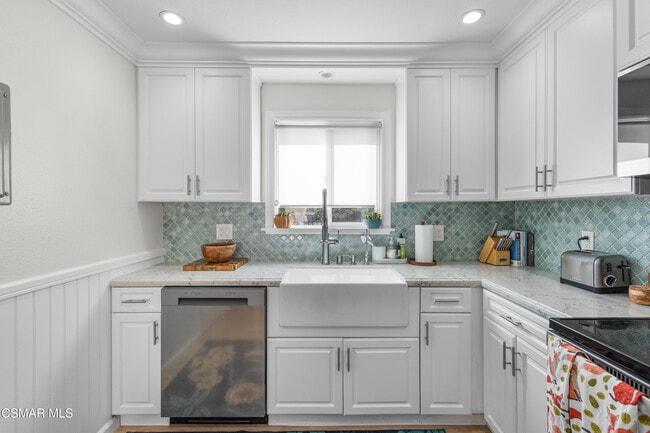 Building Photo - 4021 Yankee Dr