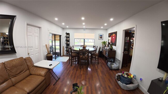 Building Photo - 1871 NW 94th Ave