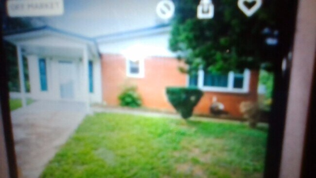 Primary Photo - 115 Beacon St