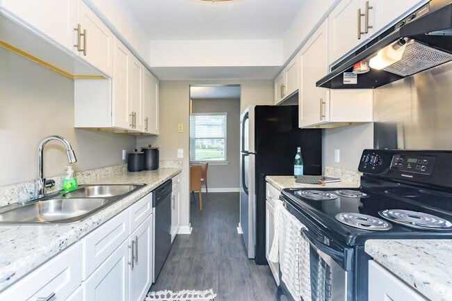 Building Photo - Laurel Ridge Apartments