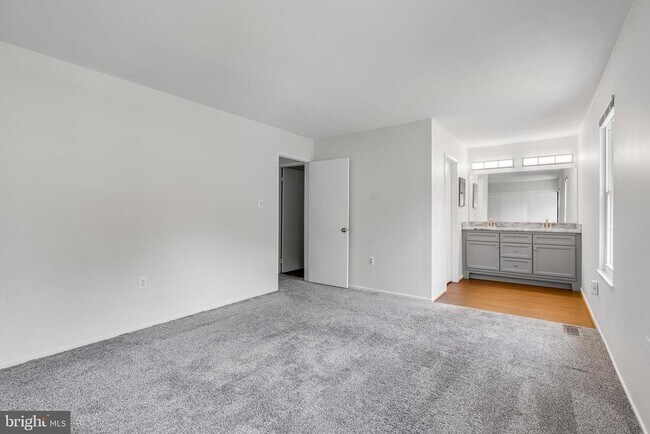 Building Photo - 8722 Litwalton Ct