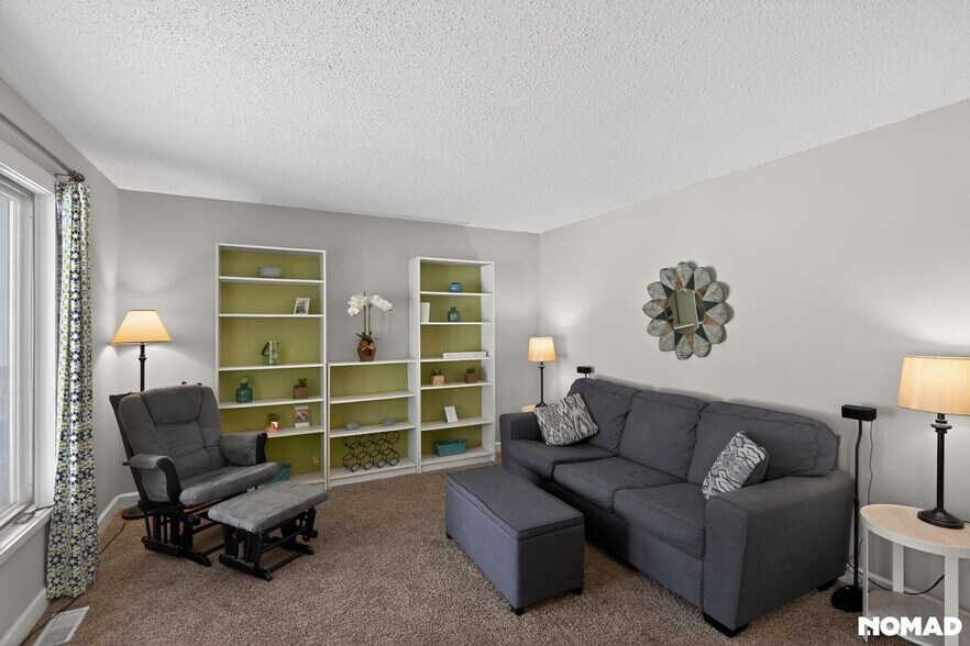 Building Photo - 18101 Stoneridge St