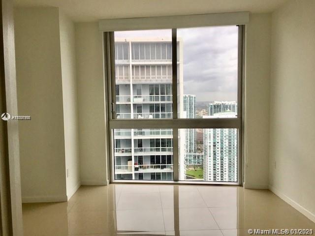 Building Photo - 475 Brickell Ave