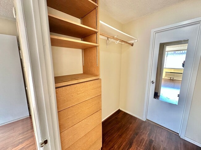 Building Photo - Dupont's Pulchritudinous Palladium 1 bedroom Condo w/ Balcony & Pool. All utilities included.