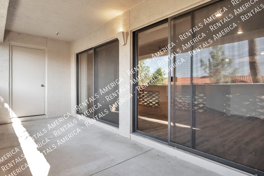 Building Photo - 5104 N 32nd St