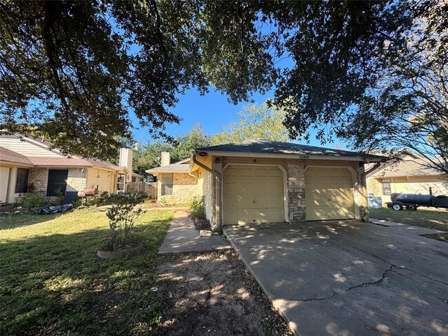 Building Photo - 12406 Deer Falls Dr