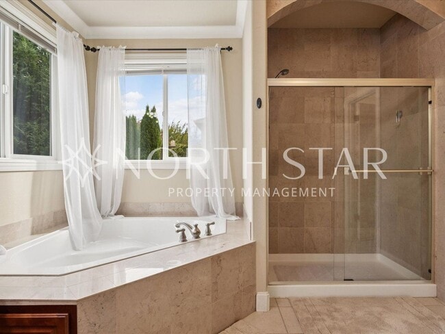 Building Photo - Tuscan Hills Traditional in Happy Valley