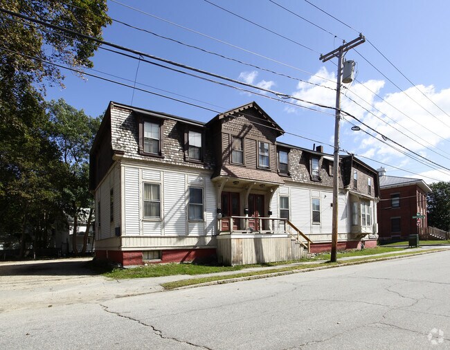 1824 Cumberland St 1824 Cumberland St Brunswick ME 04011