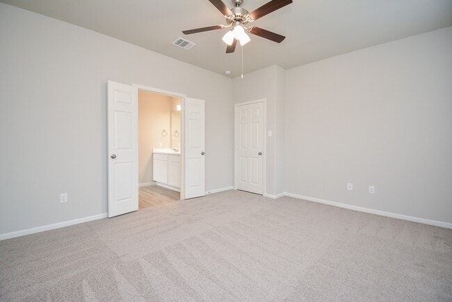 Building Photo - 27326 Grey Fox Run