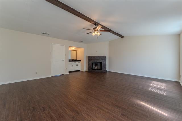 Building Photo - 922 Shady Creek Ln
