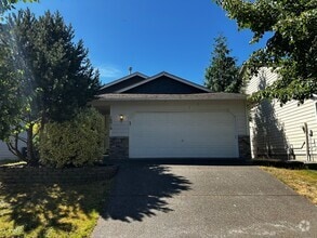 Building Photo - 3bd/2ba Covington House