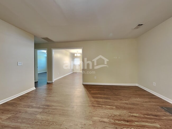 Building Photo - 5729 Brookfield Pointe Dr